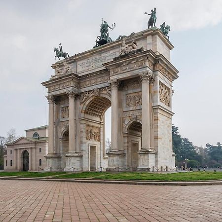 Luxury Apartment Near Arco Della Pace Guerrazzi 9 Milan Luaran gambar